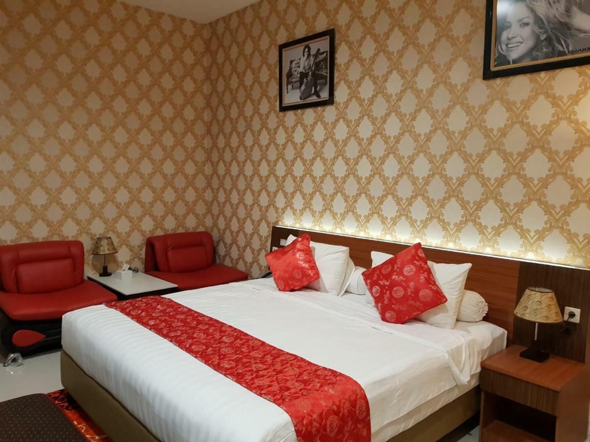 Fortune Front One Hotel ケンダリ エクステリア 写真