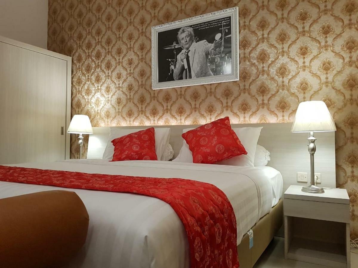 Fortune Front One Hotel ケンダリ エクステリア 写真