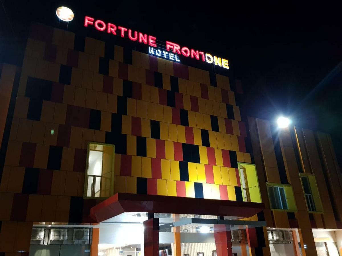 Fortune Front One Hotel ケンダリ エクステリア 写真