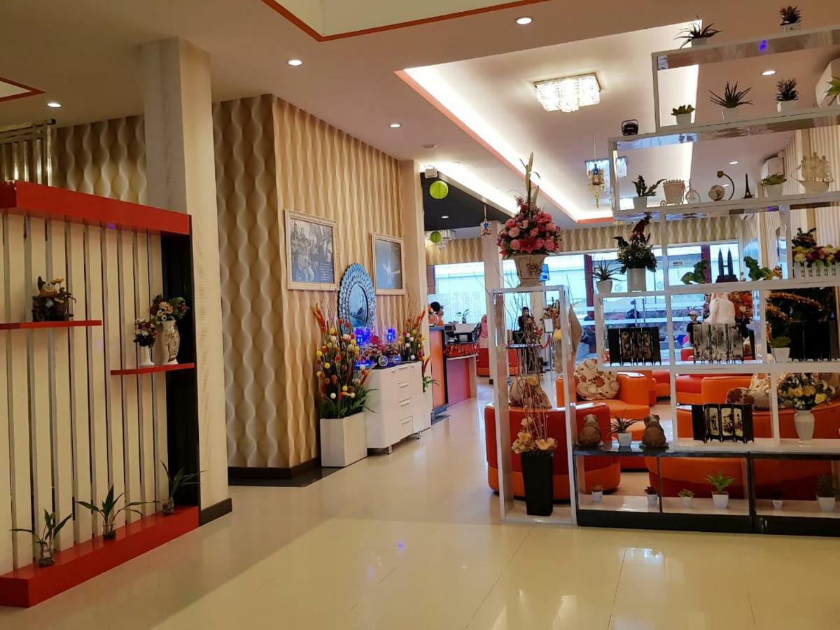 Fortune Front One Hotel ケンダリ エクステリア 写真