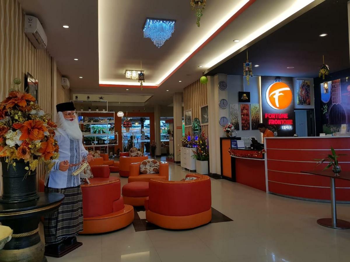 Fortune Front One Hotel ケンダリ エクステリア 写真