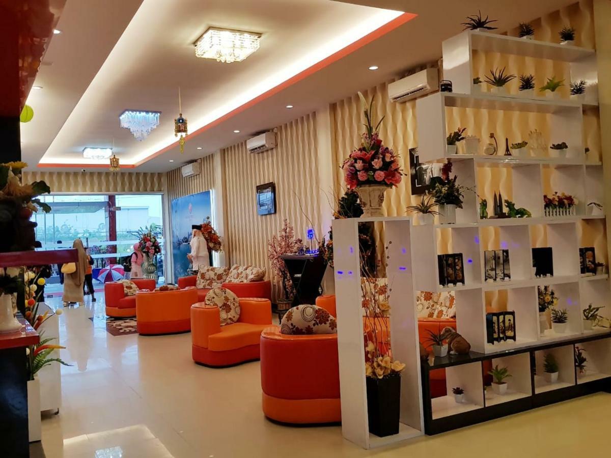 Fortune Front One Hotel ケンダリ エクステリア 写真